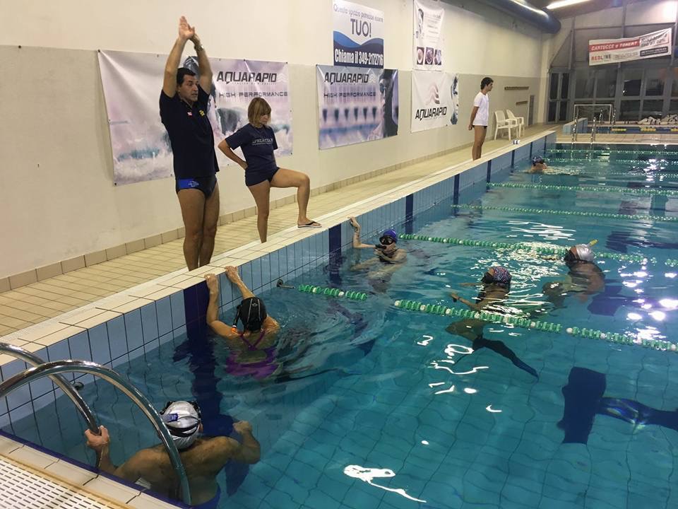 Lezioni in piscina